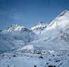 Himalaya_Khumbu_KhumbuGlacier_1982_2.jpg (132166 bytes)