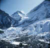 Himalaya_Khumbu_MountEverest_BC_10.jpg (149262 bytes)
