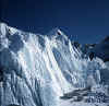 Himalaya_Khumbu_MountEverest_BC_5.jpg (141982 bytes)