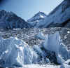 Himalaya_Khumbu_MountEverest_BC_9.jpg (156380 bytes)