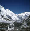 Khumbu.TrashiLaptsa2.jpg (68753 bytes)