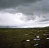 Tibet_MaryumLa_KunggyuTso.jpg (79822 bytes)