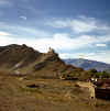Tibet_YumbuLakang_1.jpg (118465 bytes)