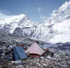 Khumbu.AmphuGletscher1.jpg (74574 bytes)