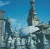Nepal_Kathmandu_Swayembunath3.jpg (95448 bytes)